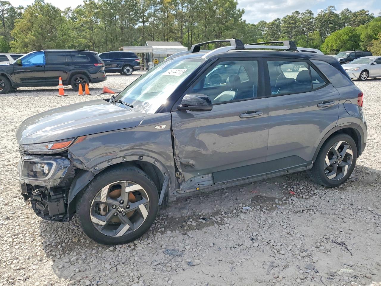Salvage Hyundai VENUE Image