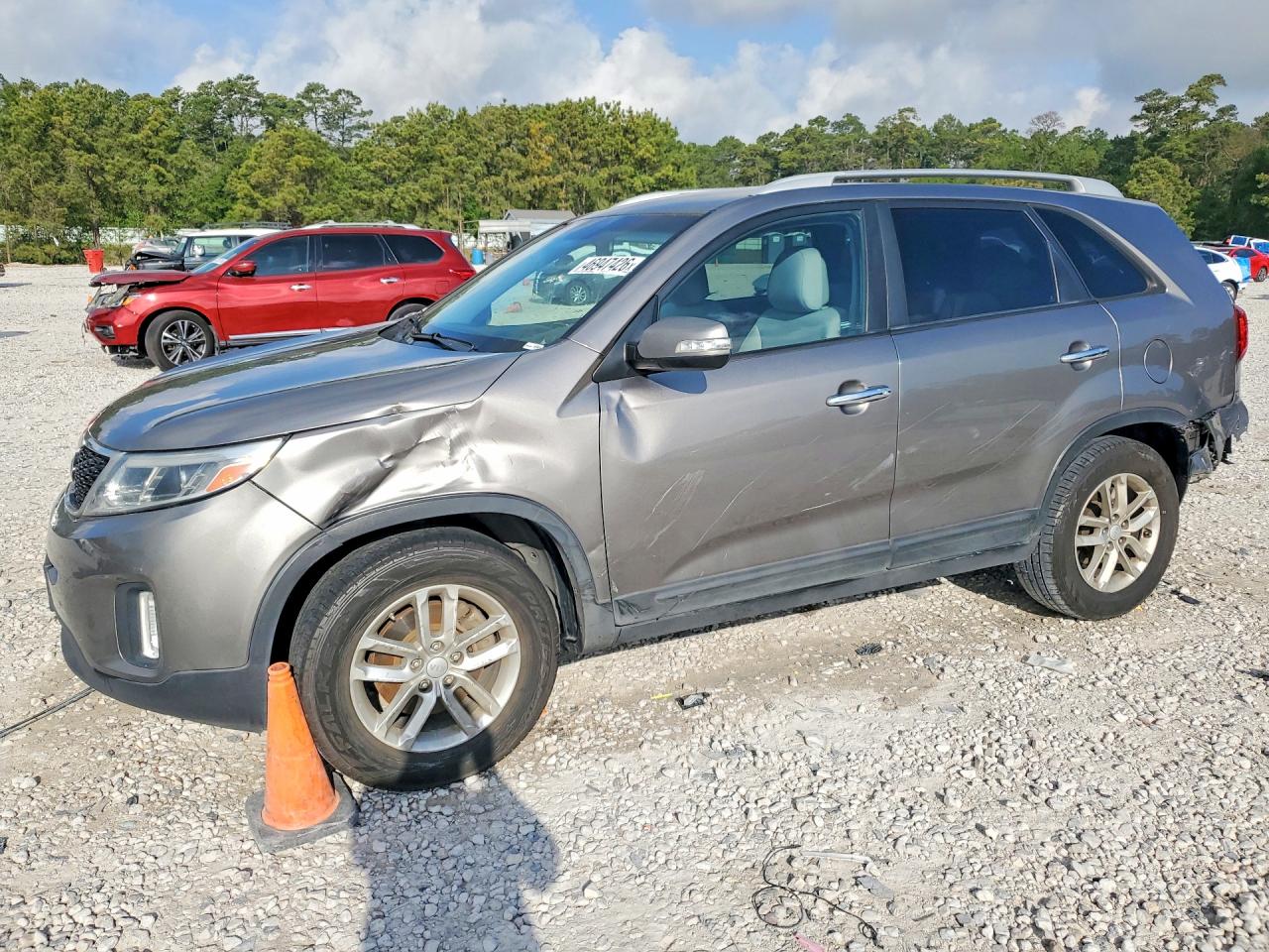 Salvage Kia Sorento Image