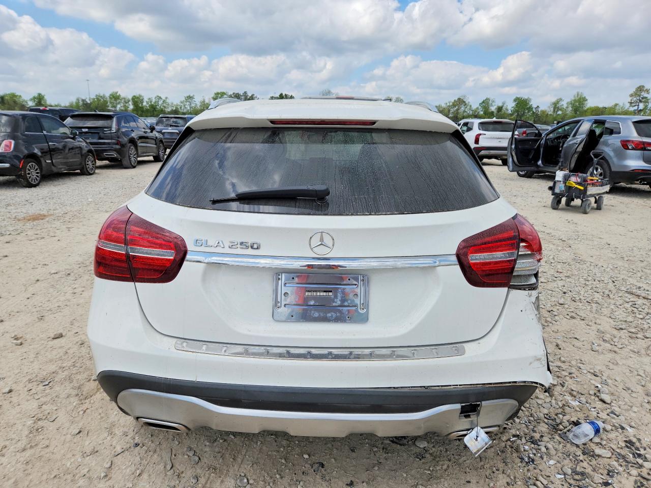 Mercedes-Benz GLA 250