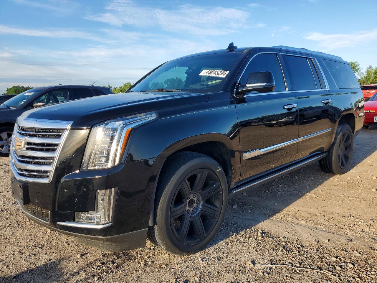 Salvage Cadillac Escalade Image