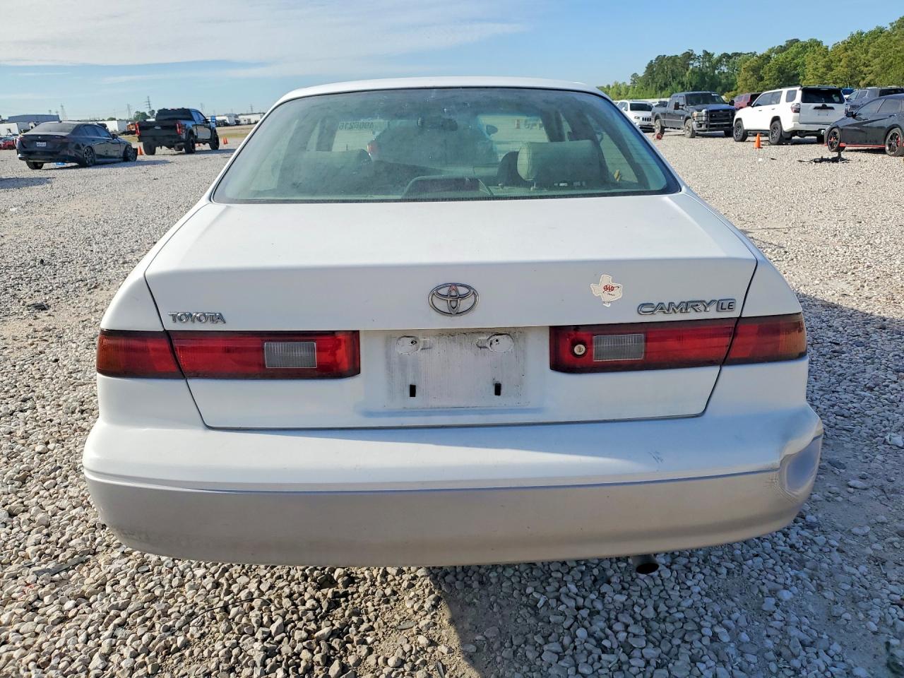 Toyota Camry Le