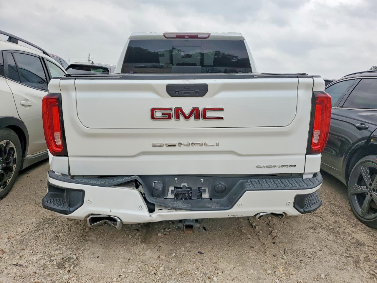 GMC Sierra K1500 Denali