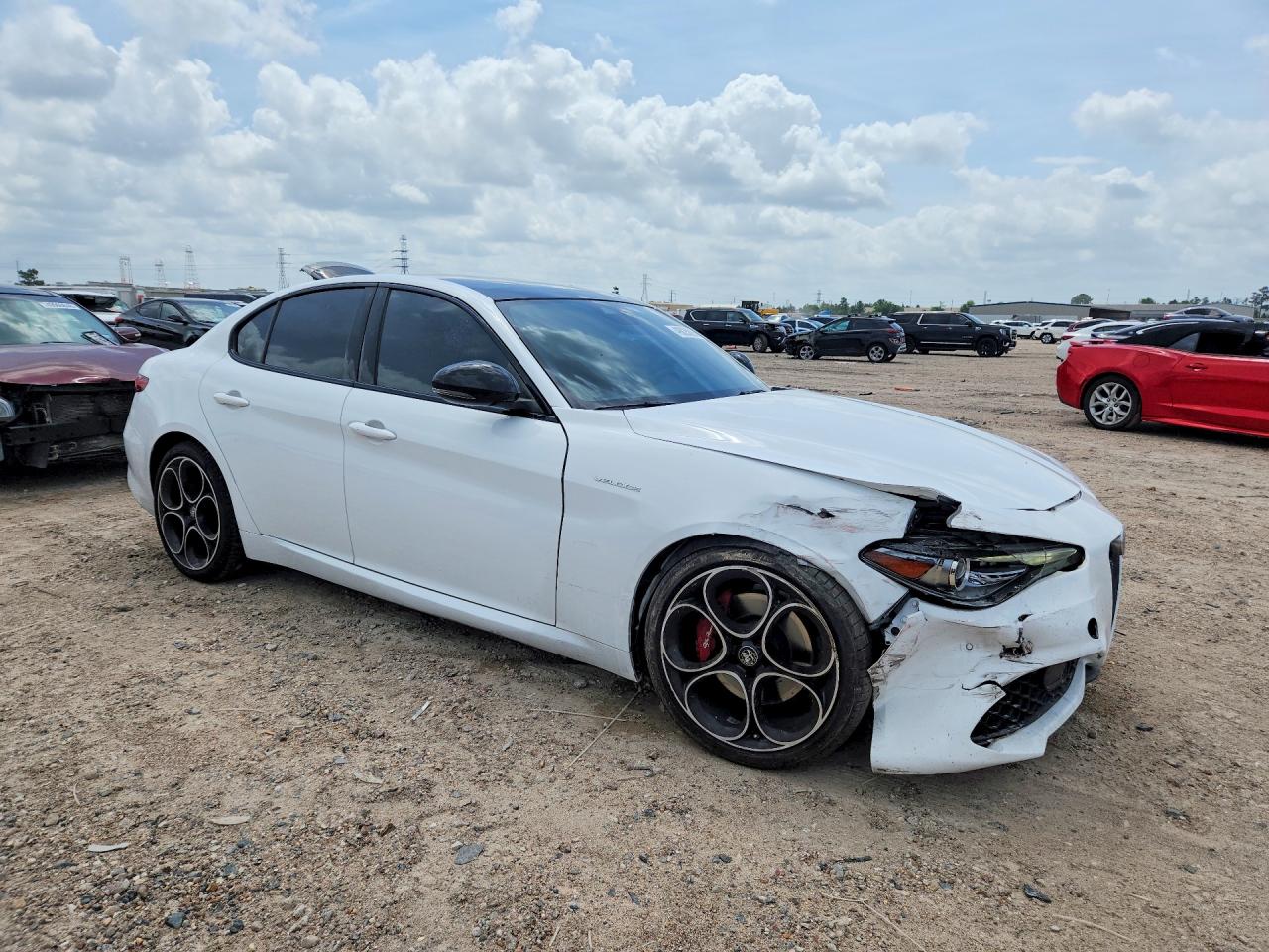 Alfa Romeo Giulia Super