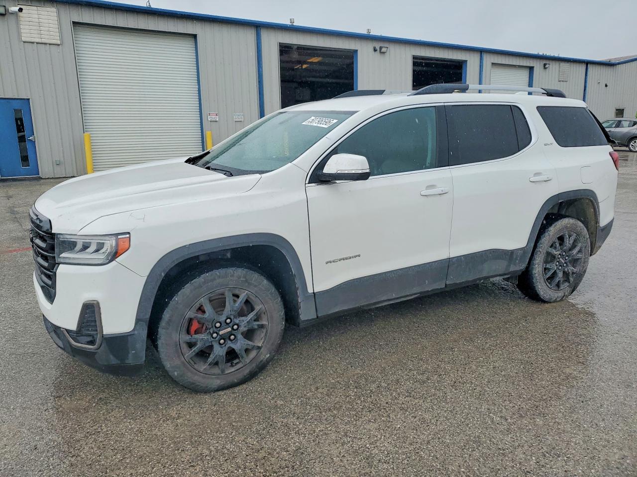 Salvage GMC Acadia Image