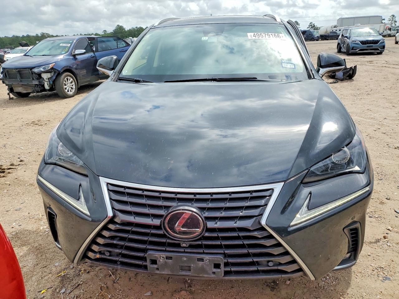 Lexus NX Base