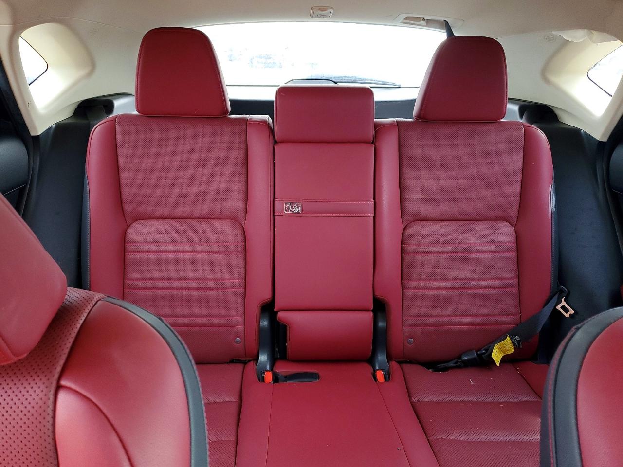 Lexus NX Base