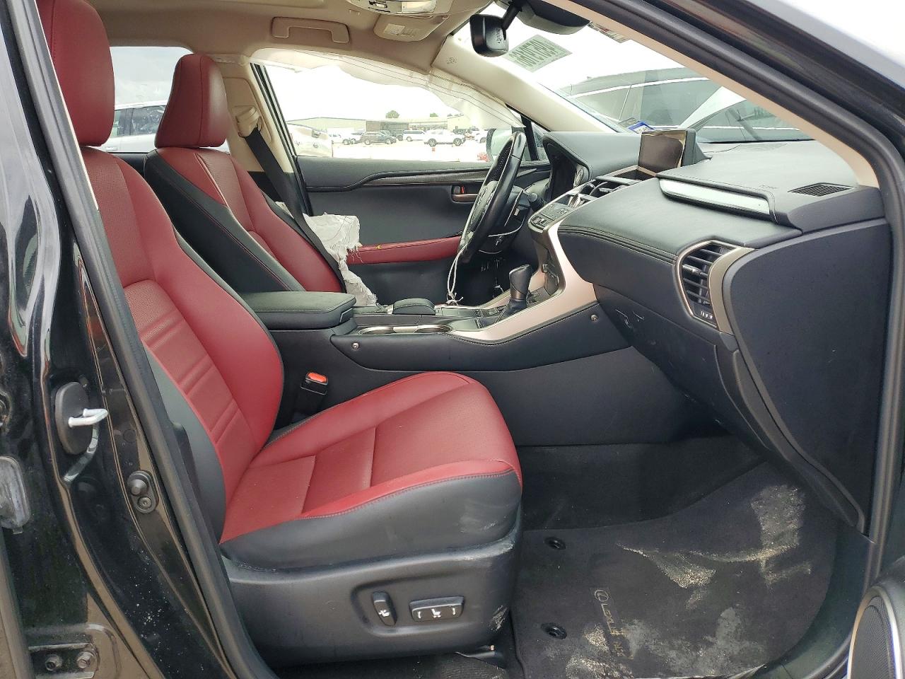 Lexus NX Base