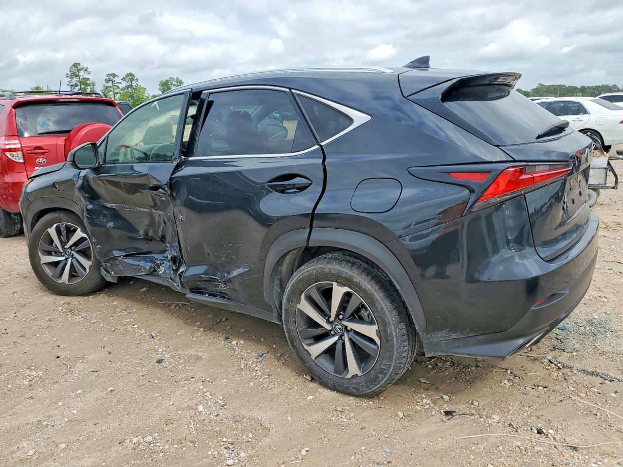 Lexus NX Base