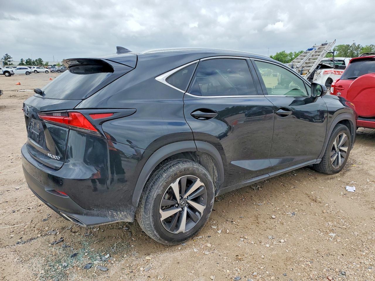 Lexus NX Base