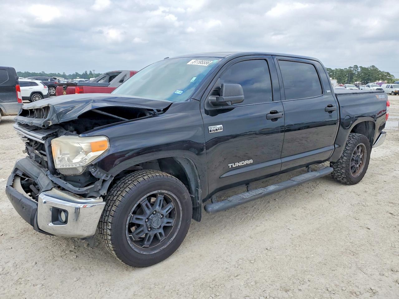 Salvage Toyota Tundra Image