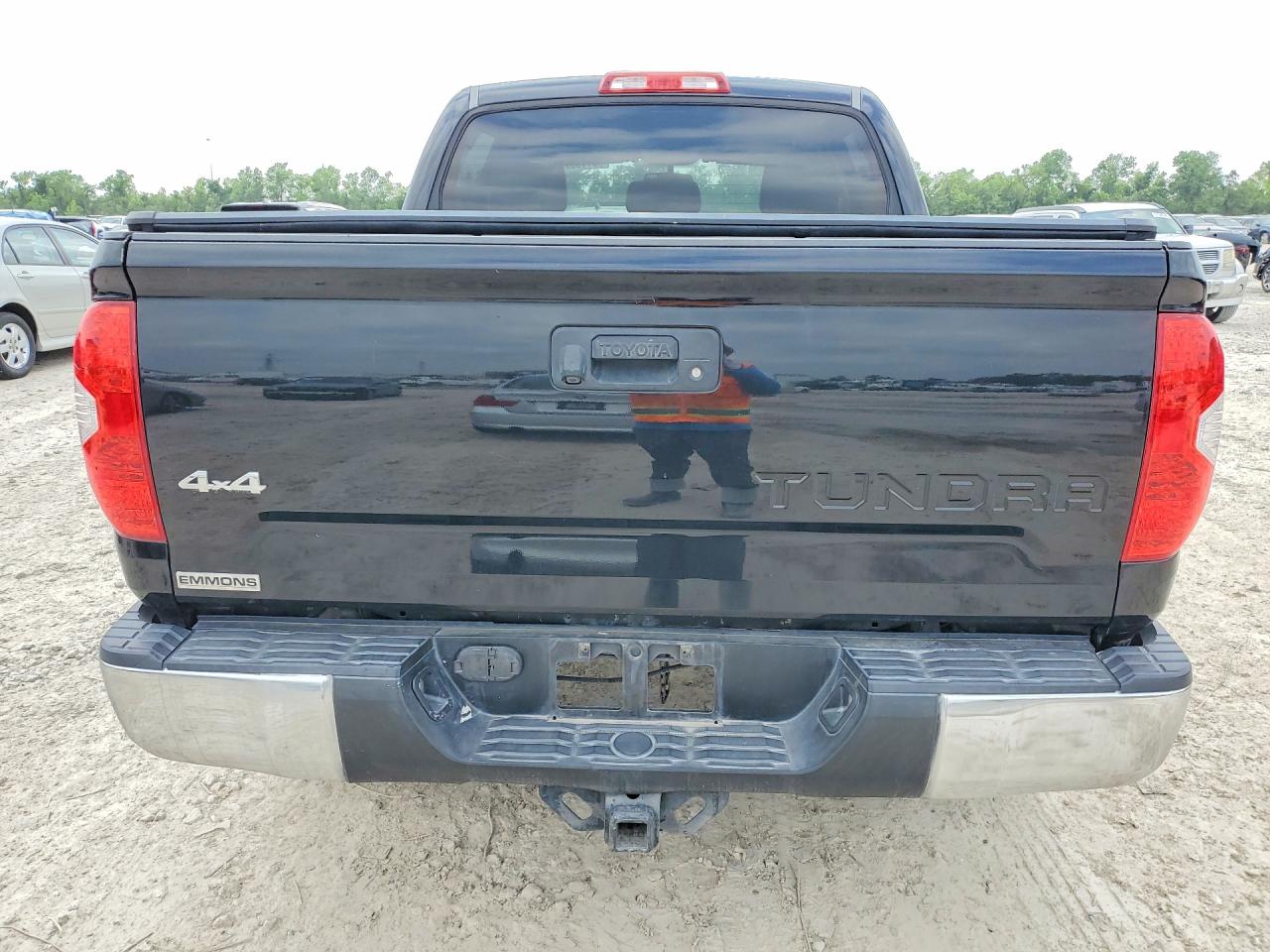 Toyota Tundra Sr5
