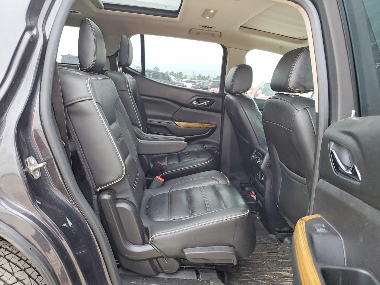 GMC Acadia Denali
