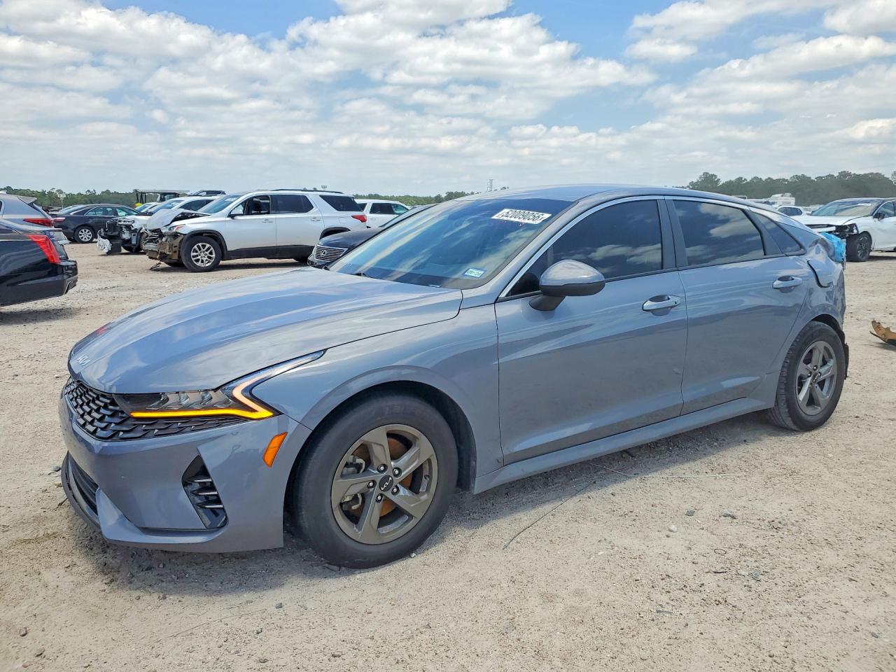 Salvage Kia K5 Image