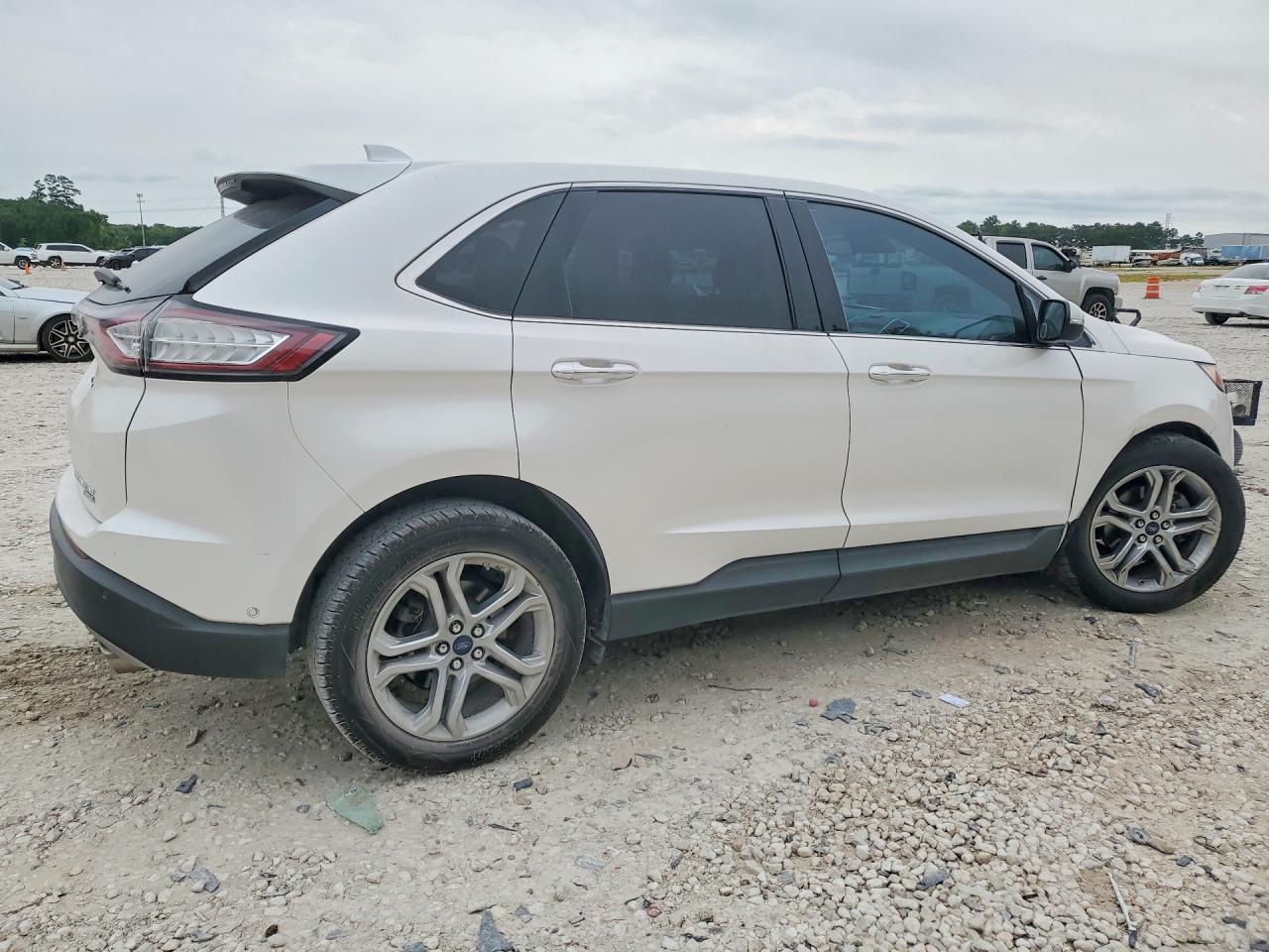 Ford Edge Titanium