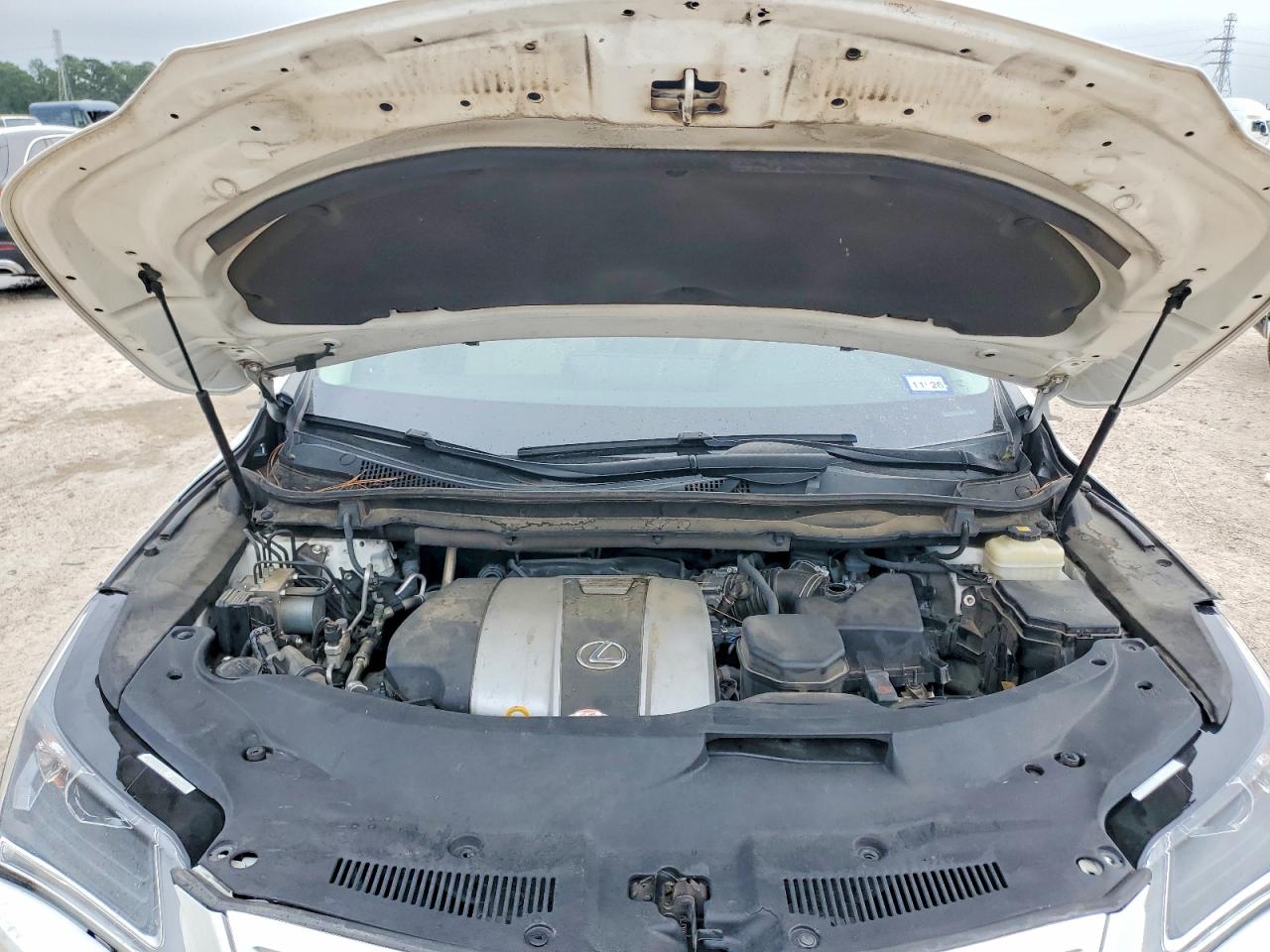 Lexus RX Base