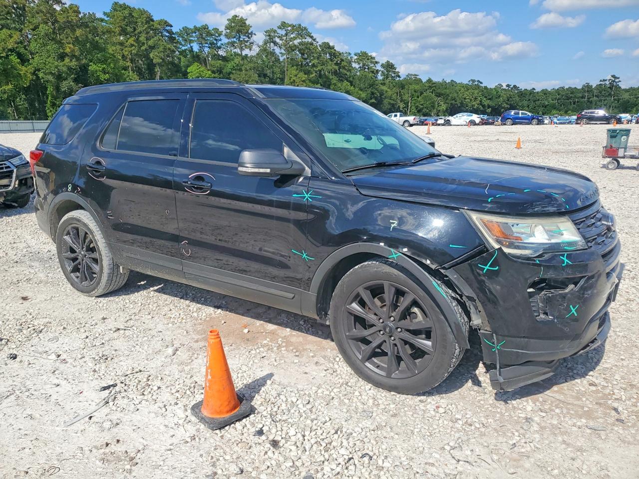 Ford Explorer Xlt