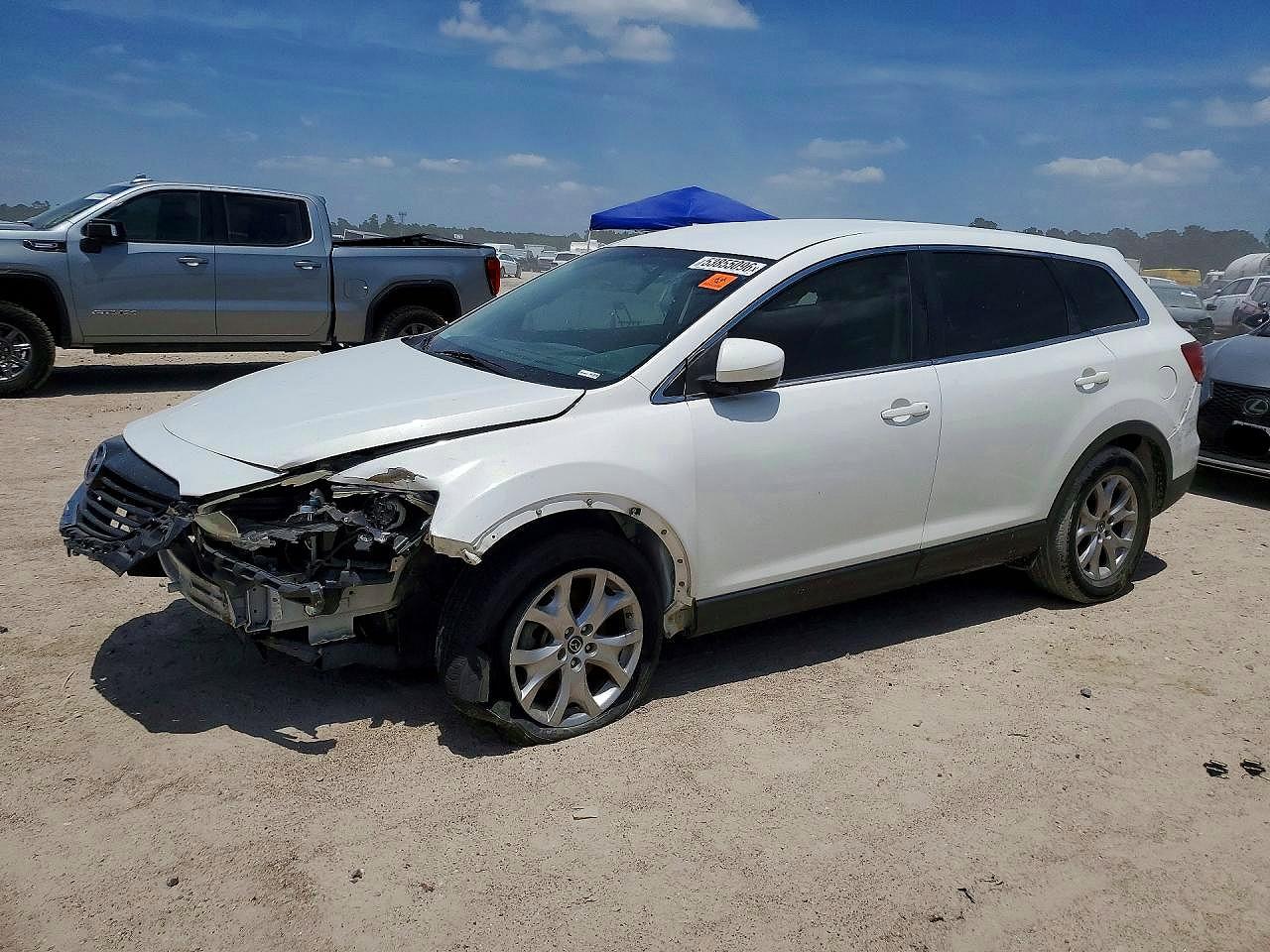 Salvage Mazda Cx Image