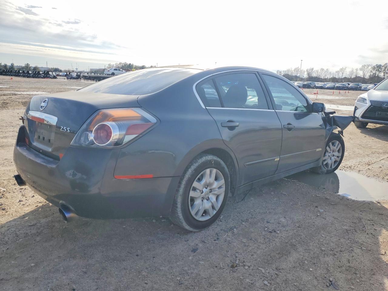 Nissan Altima Base