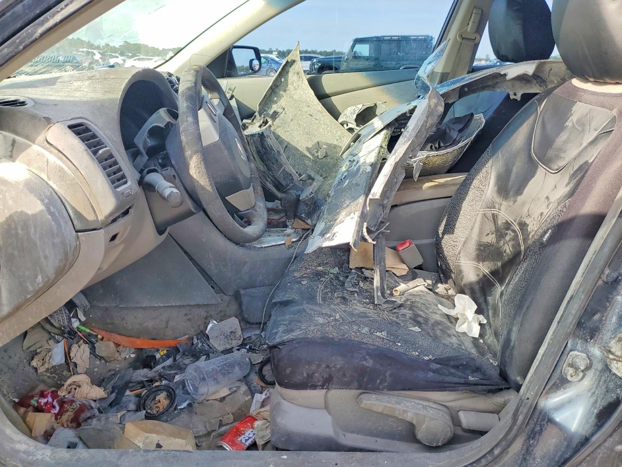 Nissan Altima Base