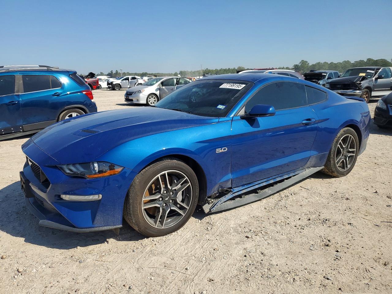 Salvage Ford Mustang Image