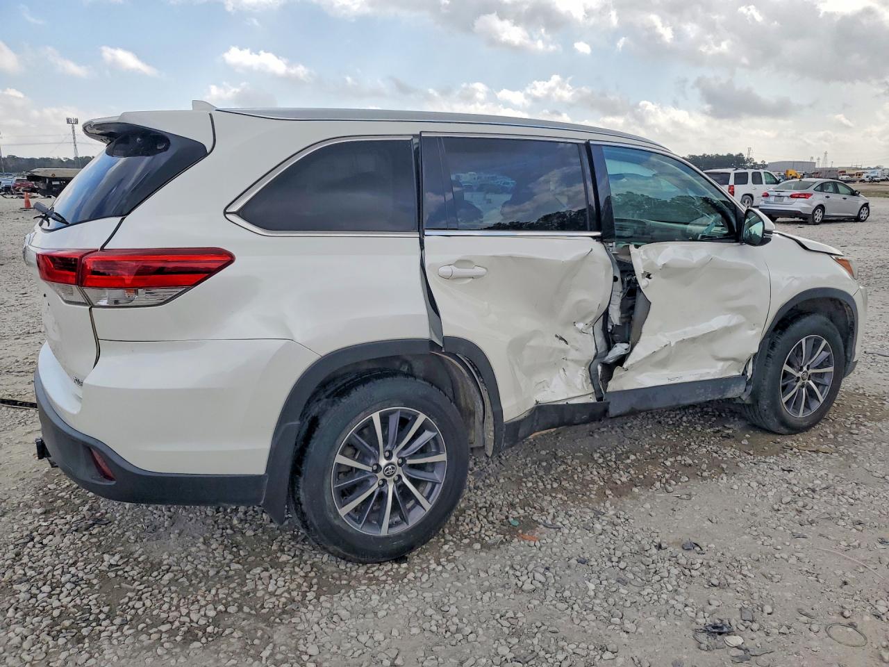 Toyota Highlander Xle