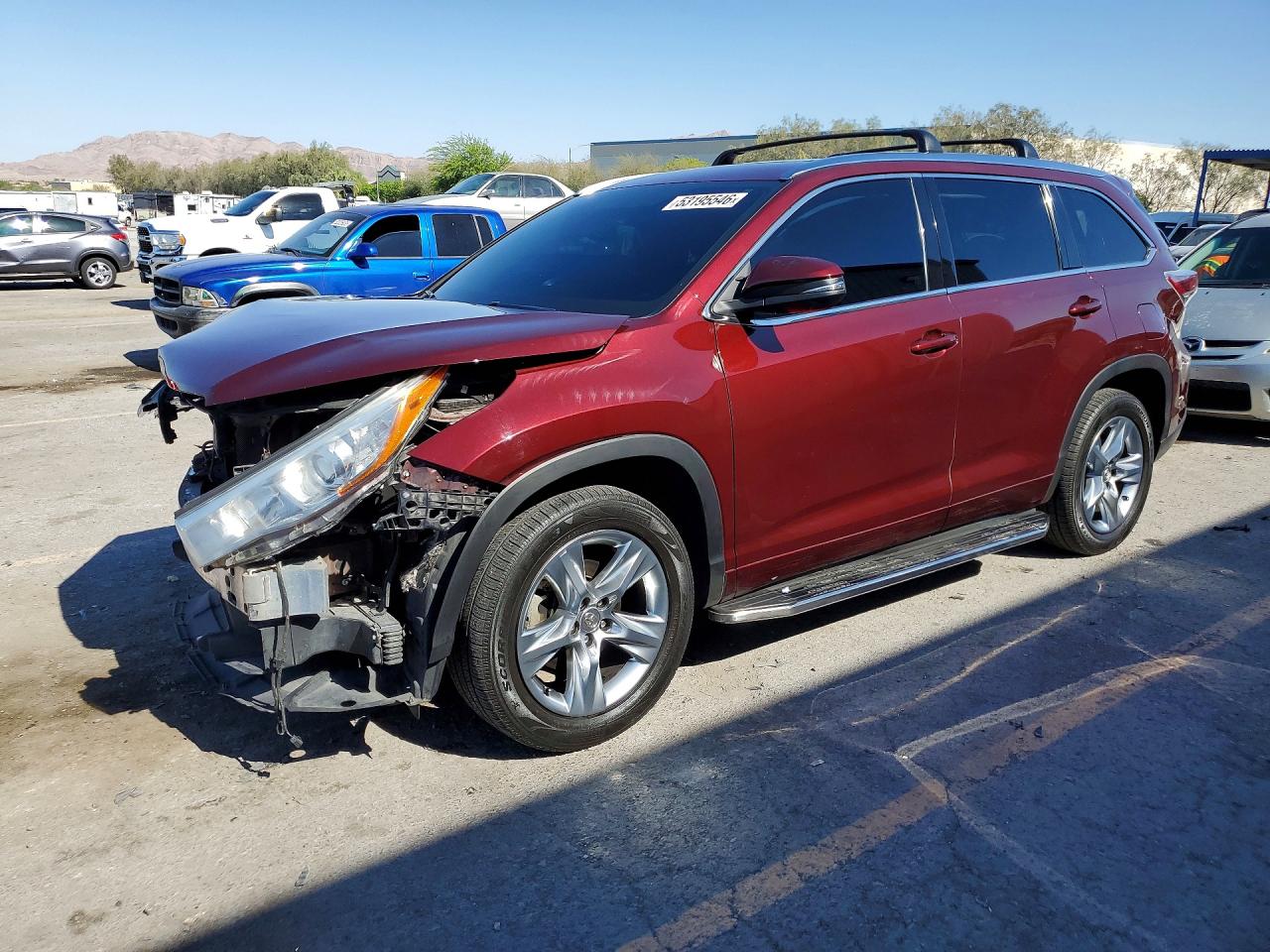Salvage Toyota Highlander Image