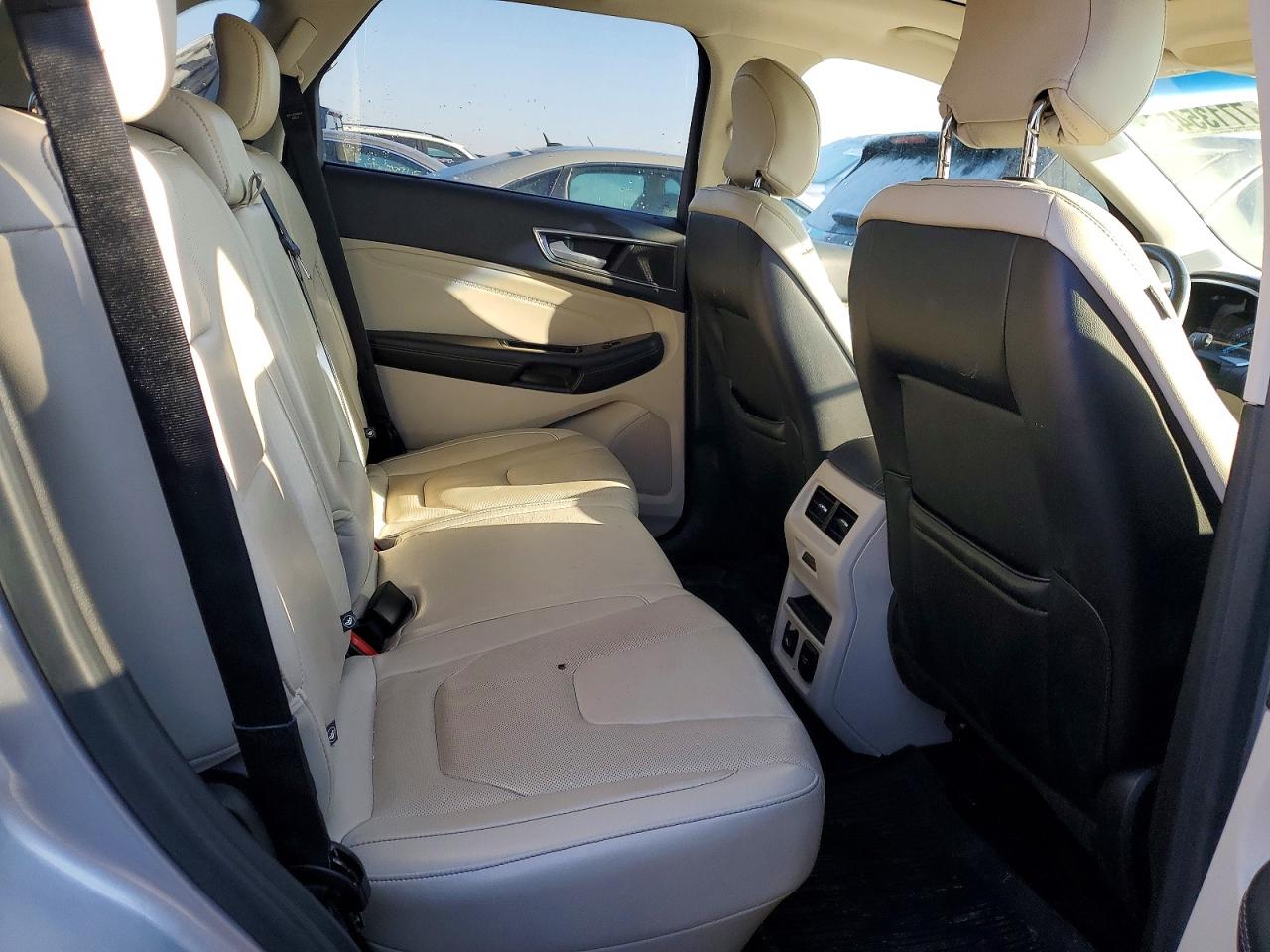Ford Edge Titanium