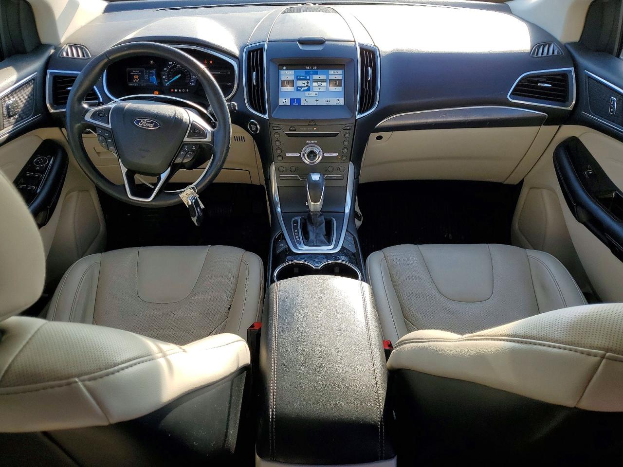 Ford Edge Titanium