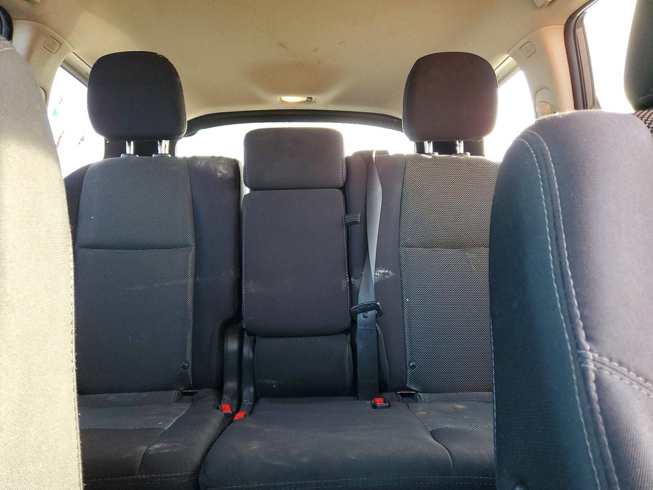 Nissan Pathfinder S