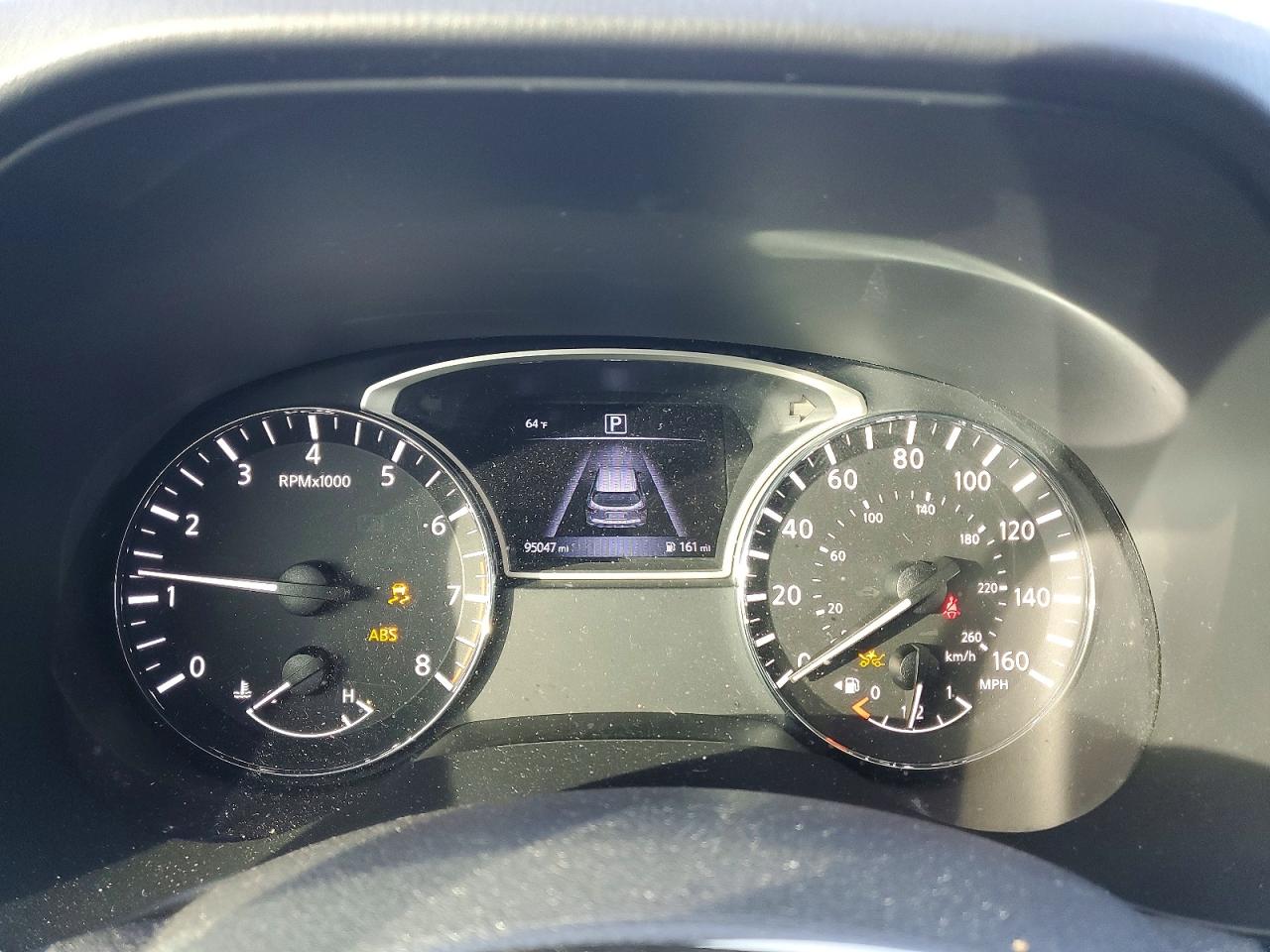 Nissan Pathfinder S