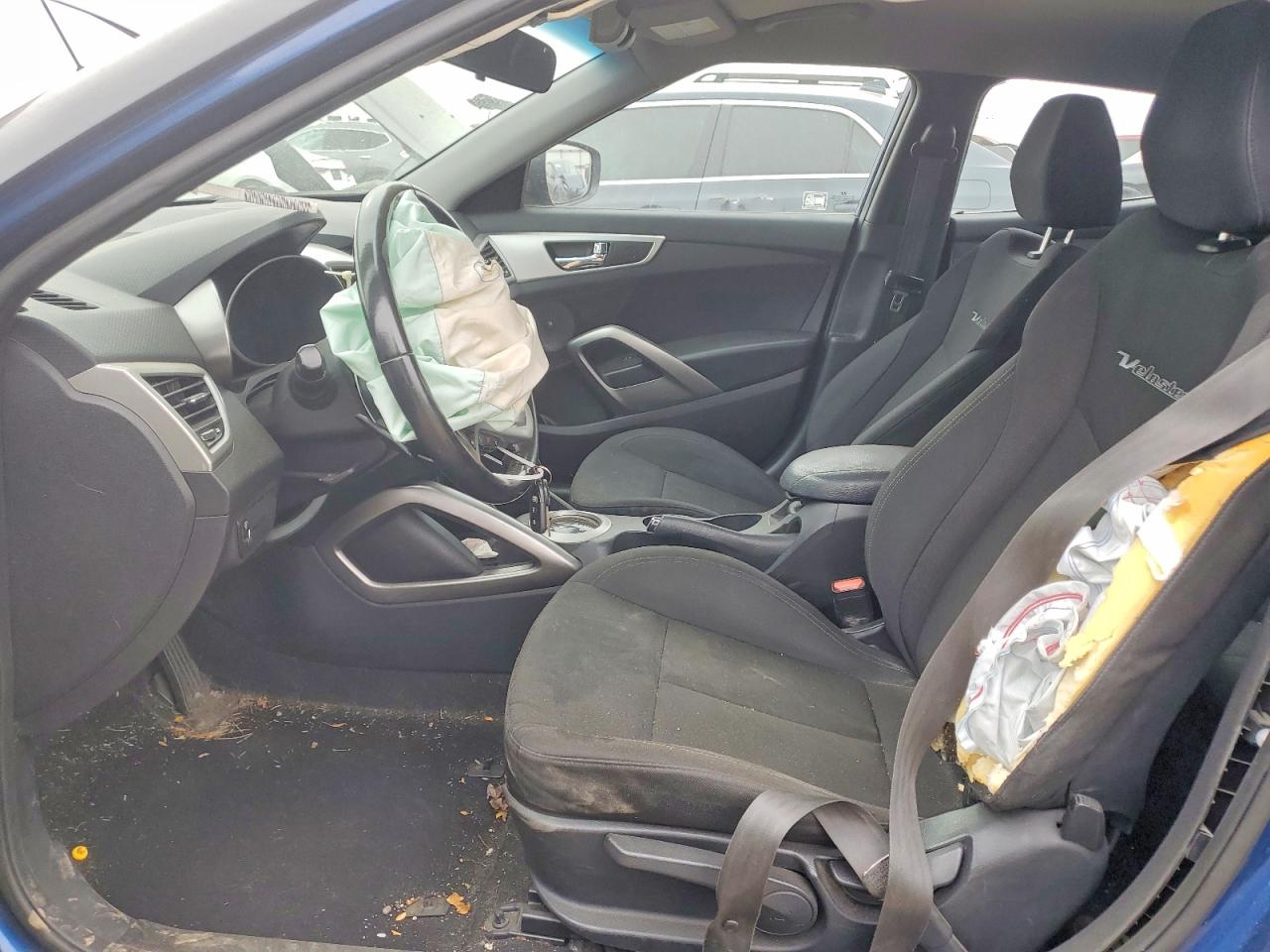 Hyundai VELOSTER
