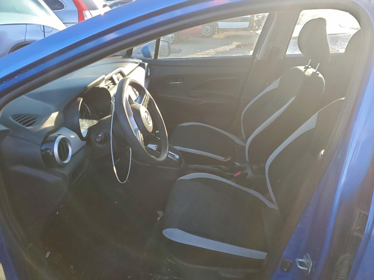 Nissan Versa Sv