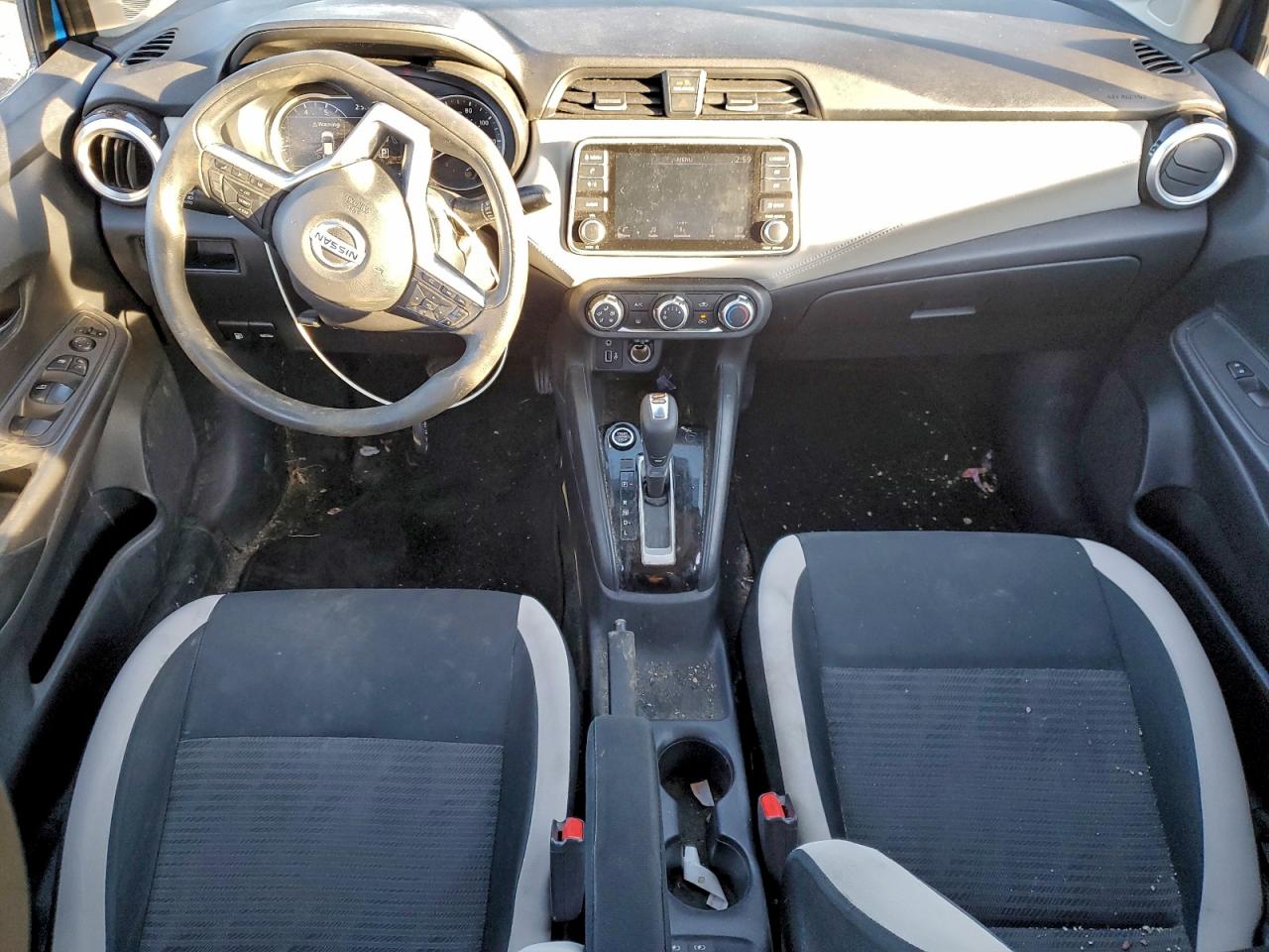Nissan Versa Sv