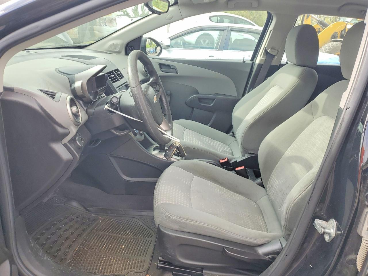 Chevrolet Sonic Ls