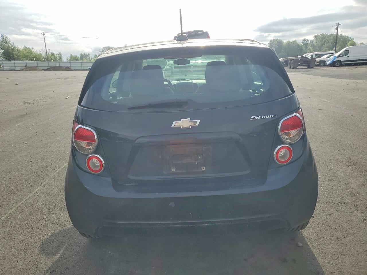 Chevrolet Sonic Ls