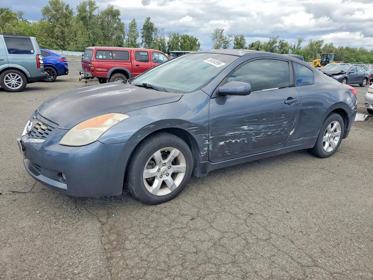 Salvage Nissan Altima Image