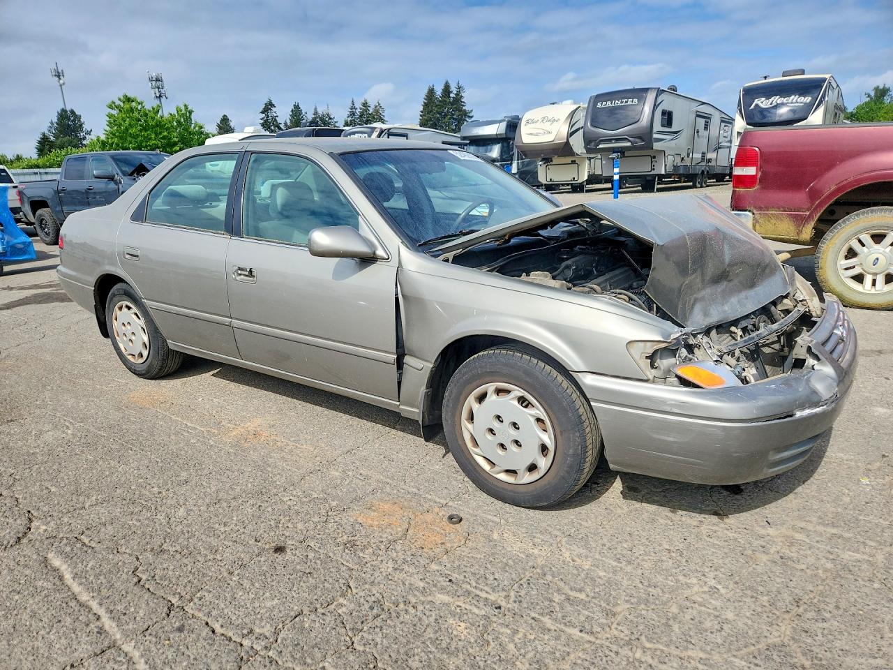 Toyota Camry Le