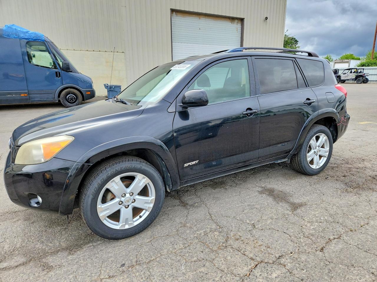 Salvage Toyota RAV4 Image