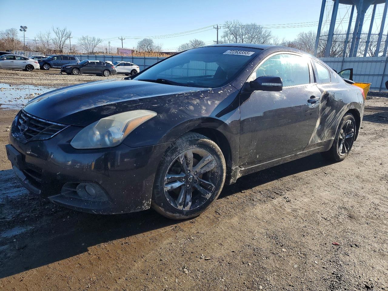 Salvage Nissan Altima Image