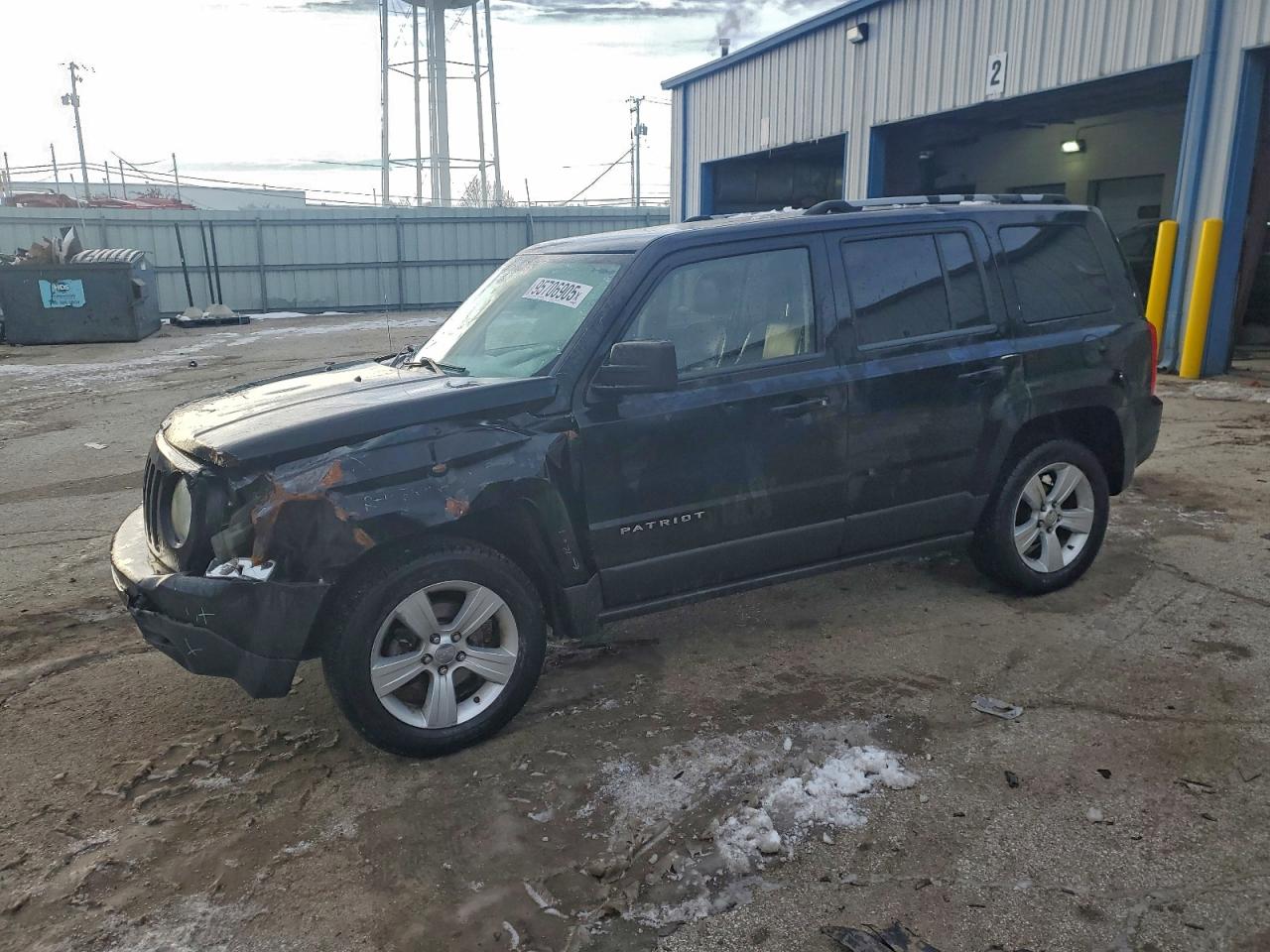 Salvage Jeep Patriot Image