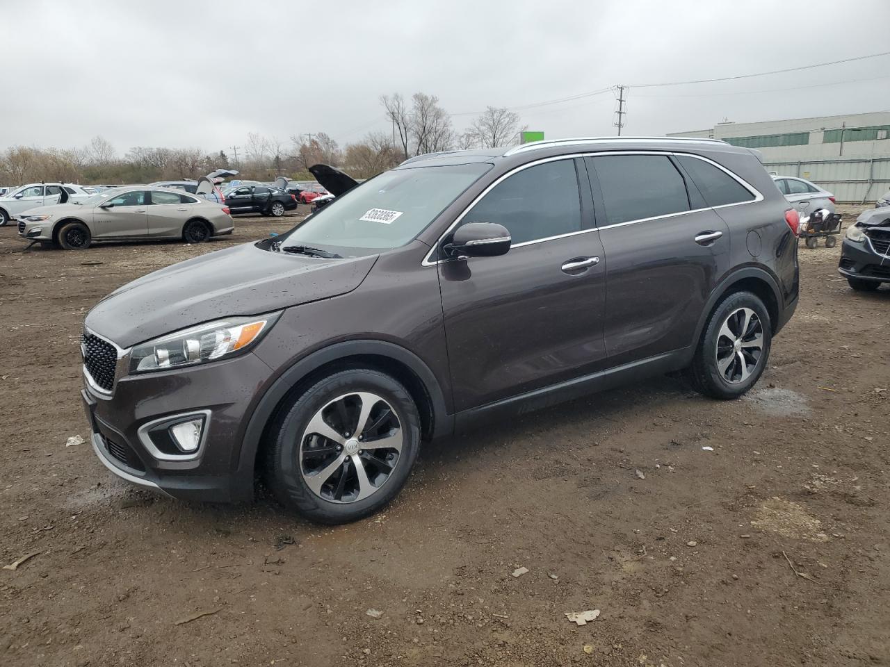 Salvage Kia Sorento Image