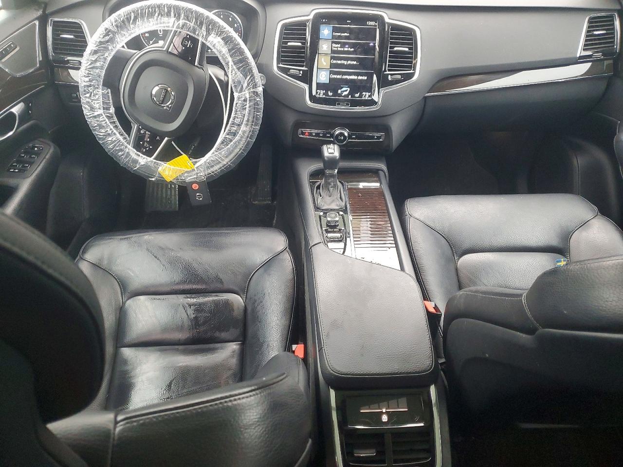 Volvo XC90 T6