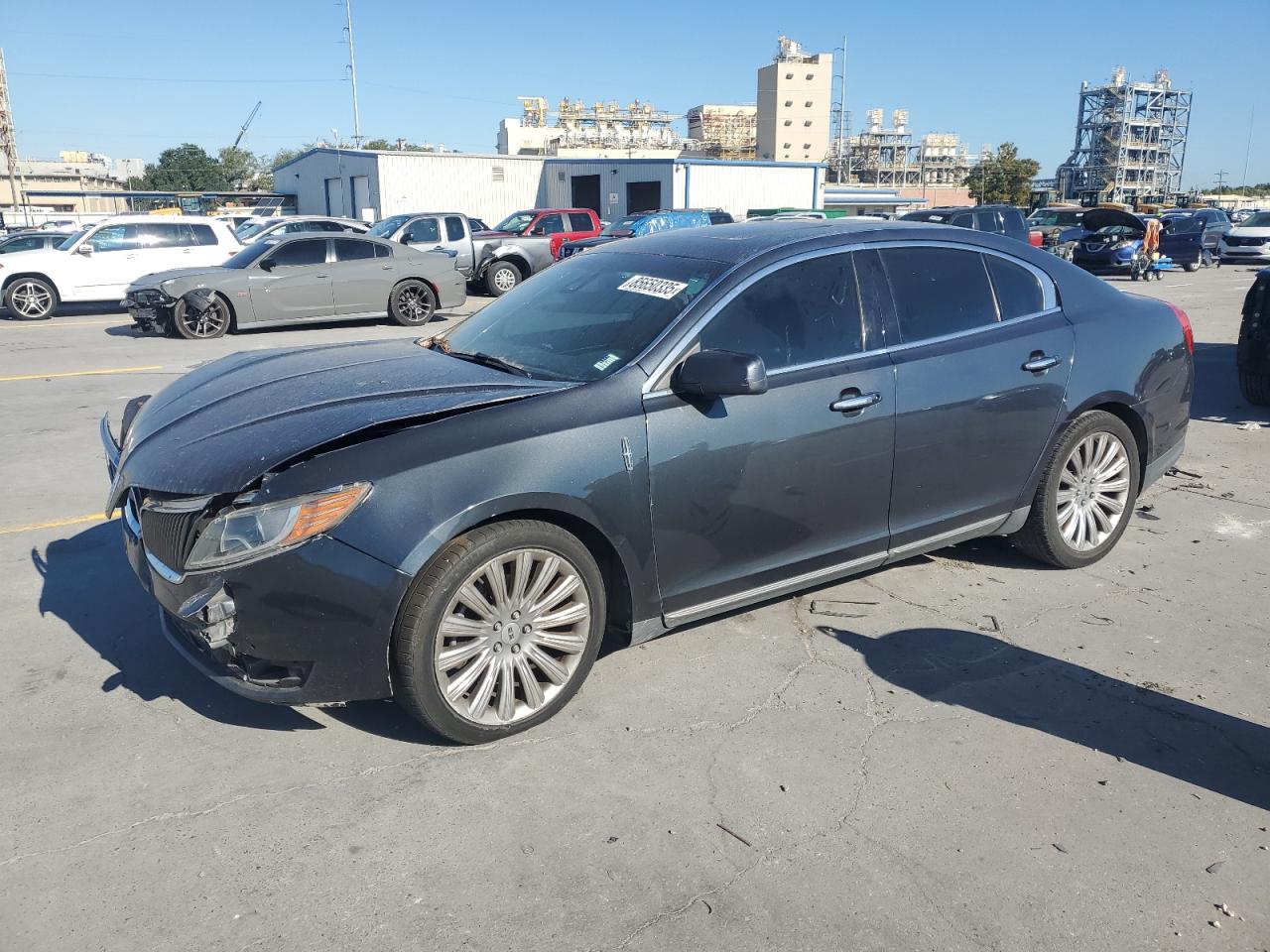 Salvage Lincoln MKS Image