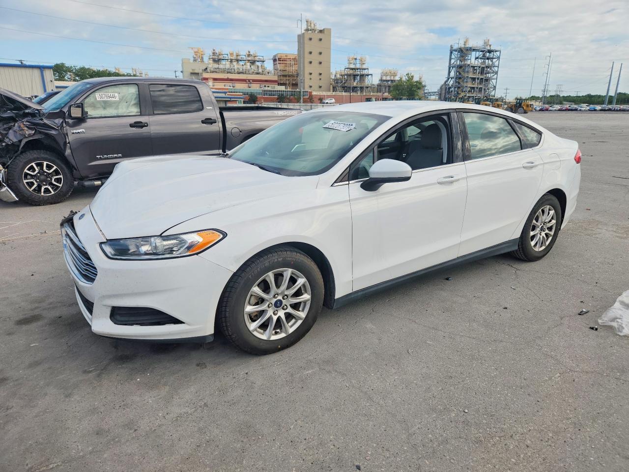 Salvage Ford Fusion Image