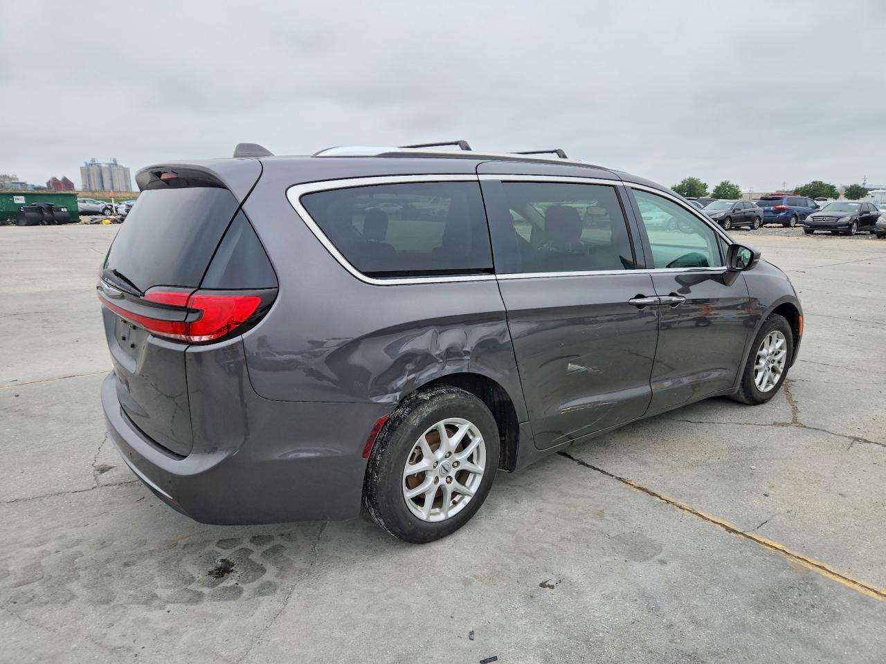 Chrysler Pacifica Touring L