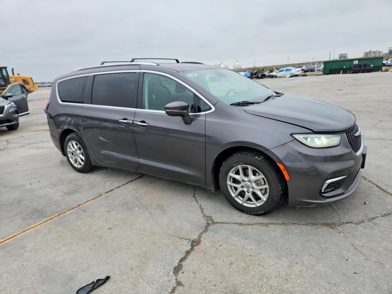 Chrysler Pacifica Touring L