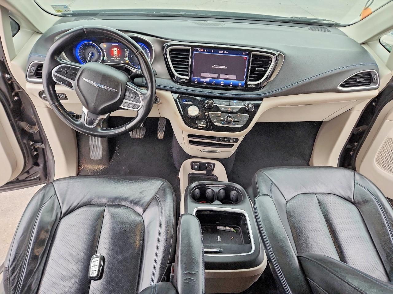 Chrysler Pacifica Touring L