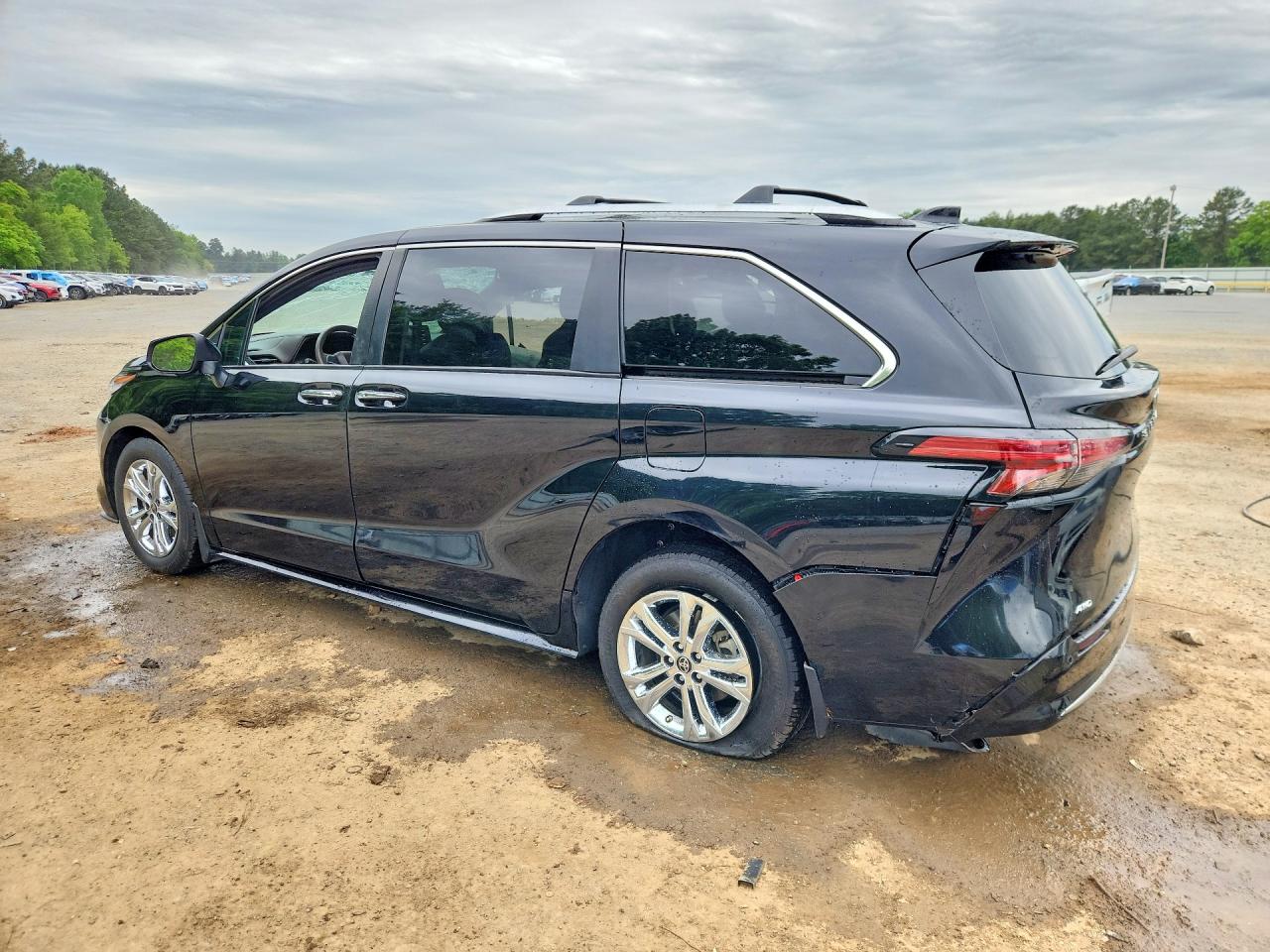 Toyota Sienna Platinum 7-passenger