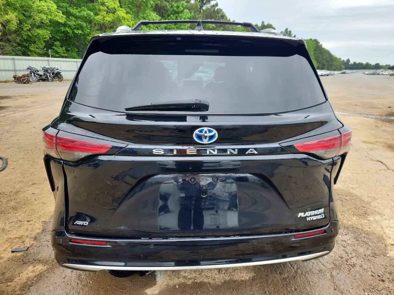 Toyota Sienna Platinum 7-passenger