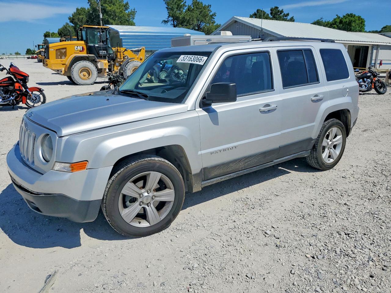 Salvage Jeep Patriot Image